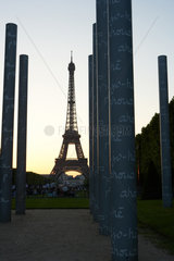 Paris  Blick zum Eiffelturm