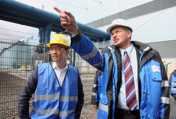 Hamm  Deutschland  Bundeswirtschaftsminister Dr. Philipp Roesler  FDP  und Dr. Ulrich Hartmann  Vorstand der RWE Power