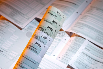 Steuerformulare zur Einkommensteuererklaerung 2006