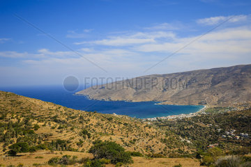 Kuestenlandschaft  Ormos Korthiou  Insel Andros  Kykladen  Griechenland  Europa