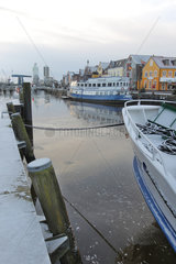 Husum  Deutschland  Husumer Hafen im Winter