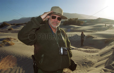Ranger im Death Valley  Kalifornien