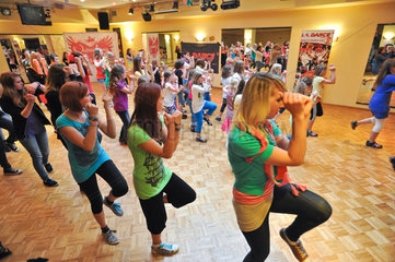 Itzehoe  Deutschland  Jugendliche in der Tanzschule Giesen