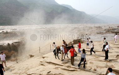 China. Tourismus  Hukou Wasserfall