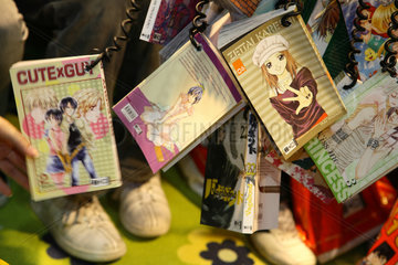 Leipziger Buchmesse 2007: Manga-Hefte an einer Schnur