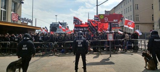 Demo am Hauptbahnhof Halle 01.05.2017