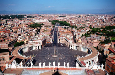 Rom  der Vatikan mit dem Petersplatz