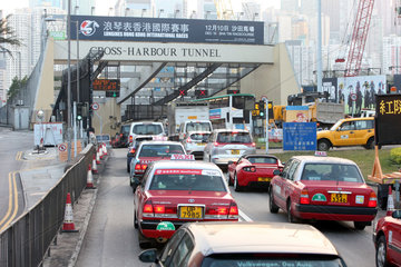 Hongkong  China  Stau vor der Mautstelle des Cross Harbour Tunnel