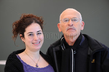 Berlin  Deutschland  Schriftstellerin Pinar Selek und Autor Guenter Wallraff