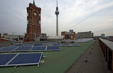 Photovoltaikanlage auf Rotem Rathaus