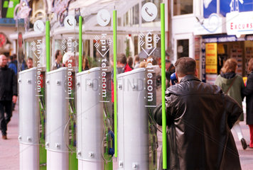 Amsterdam  Niederlande  Telefonzellen der KPN Telecom