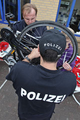 Flensburg  Deutschland  Stadtteilprojekt der Polizei und zu Gunsten der Verkehrssicherheit