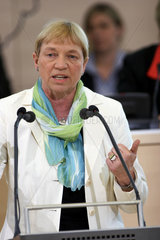 Politikerin Anke Spoorendonk  SSW  im Kieler Landtag