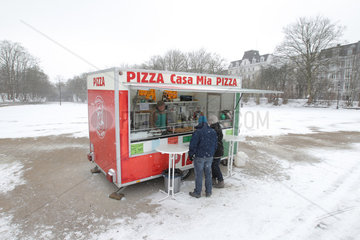 Flensburg  Deutschland  Pizzabude am Flensburger Hafen