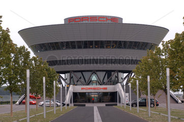 Das Kundenzentrum des Porschewerks in Leipzig