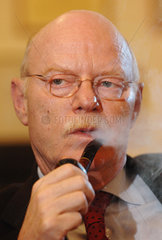 Berlin  Peter Struck  Fraktionsvorsitzender der SPD im Bundestag