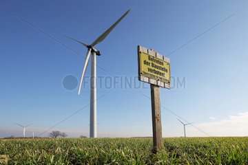 Dollerup  Deutschland  eine abgebrannte Windkraftanlage des Herstellers Senvion
