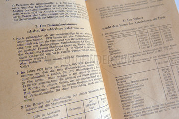 Schoenberg  Deutschland  Matheschulbuch im Kindheitsmuseum Schoenberg