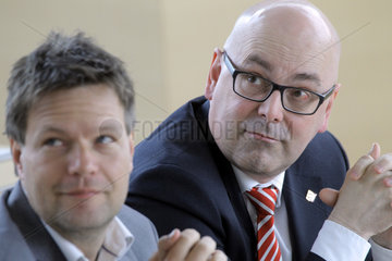 Kiel  Deutschland  Torsten Albig  (SPD re) und Robert Habeck (Gruene  li)