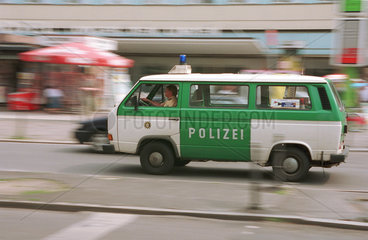 Polizeiwagen im Einsatz in Berlin