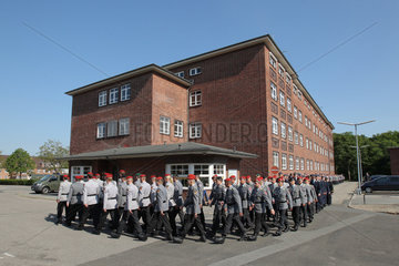 Flensburg  Deutschland  Soldaten beim Appell der Marine in Flensburg