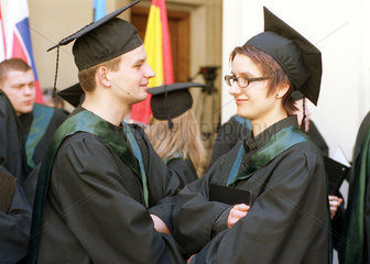 Absolventen einer Wirtschaftshochschule in Warschau