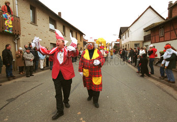 Karnevalsumzug auf dem Dorf