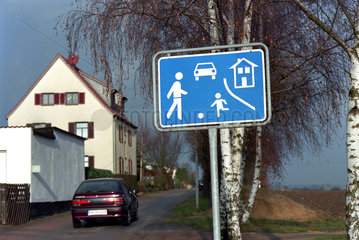 Verkehrszeichen -Beginn eines verkehrsberuhigten Bereichs-