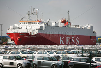 Bremerhaven  Deutschland  Car Carrier der Short-Sea-Reederei KESS