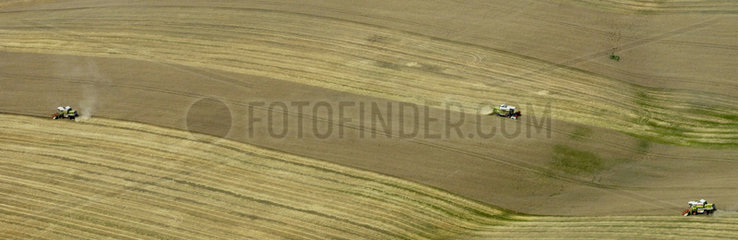 Chemnitz  Deutschland  Luftbild der Getreideernte