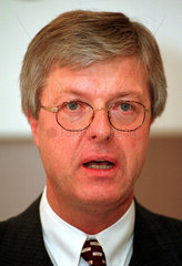 Hubertus Schmoldt  Vorsitzender der IG BCE ( Industriegewerkschaft Bergbau  Chemie  Energie )