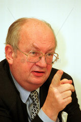 Prof. Dr. jur. Burkhard Tiemann  KZBV