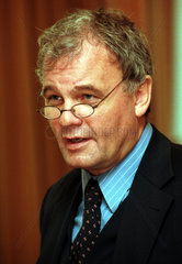 Dr. Hans Estermann