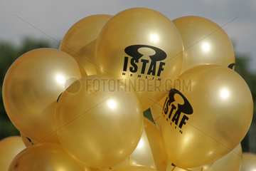 Berlin  Luftballons mit dem ISTAF Logo