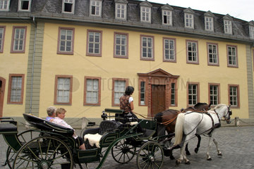 Weimar  Kutsche vor dem Goethe-Haus