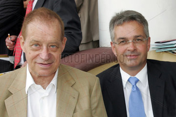 Moskau  Dr. Hinrich Bischoff (links) und Guenter Seibt im Portrait