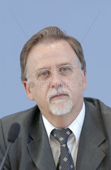 Dieter Hebel  GEK