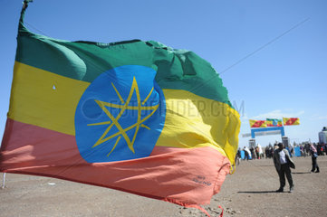 Mangudo  Aethiopien  aethiopisch Flagge bei der Einweihung der Schule