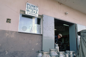 Ankauf von Milch bei einer Molkerei  Polen