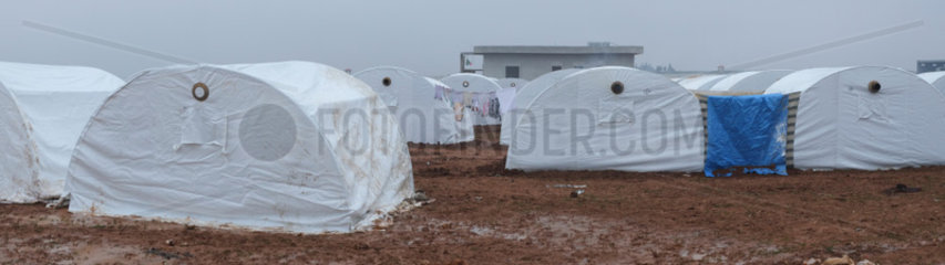 Azaz  Syrien  Panoramaaufnahme vom Fluechtlingslager Azaz Camp