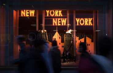 New York  Schaufenster ganz im Sinne der grossen Hymne von Frank Sinatra