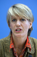 Carroll Bogert von Human Rights Watch  Berlin