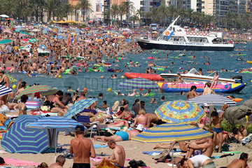 Massentourismus in Lloret de Mar an der Costa Brava
