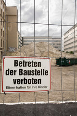 Berlin  Deutschland  Baustelle in Berlin-Mitte