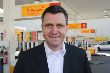 Berlin  Deutschland  Joerg Wienke  Leiter des Shell Tankstellengeschaefts