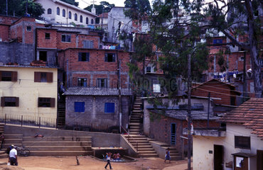 Impression in der Favela Monte Azul in Sao Paulo