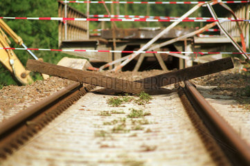 Gesperrte Gleise nach der Flut in Sachsen