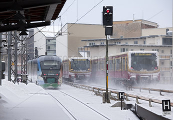 S-Bahnen im Schneetreiben