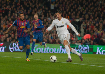 Barcelona  Spanien  Cristiano Ronaldo  Real Madrid  am Ball im Stadion Camp Nou