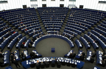 Strasbourg  Blick in den Plenarsaal des EU-Parlamentes mit Abgeordneten